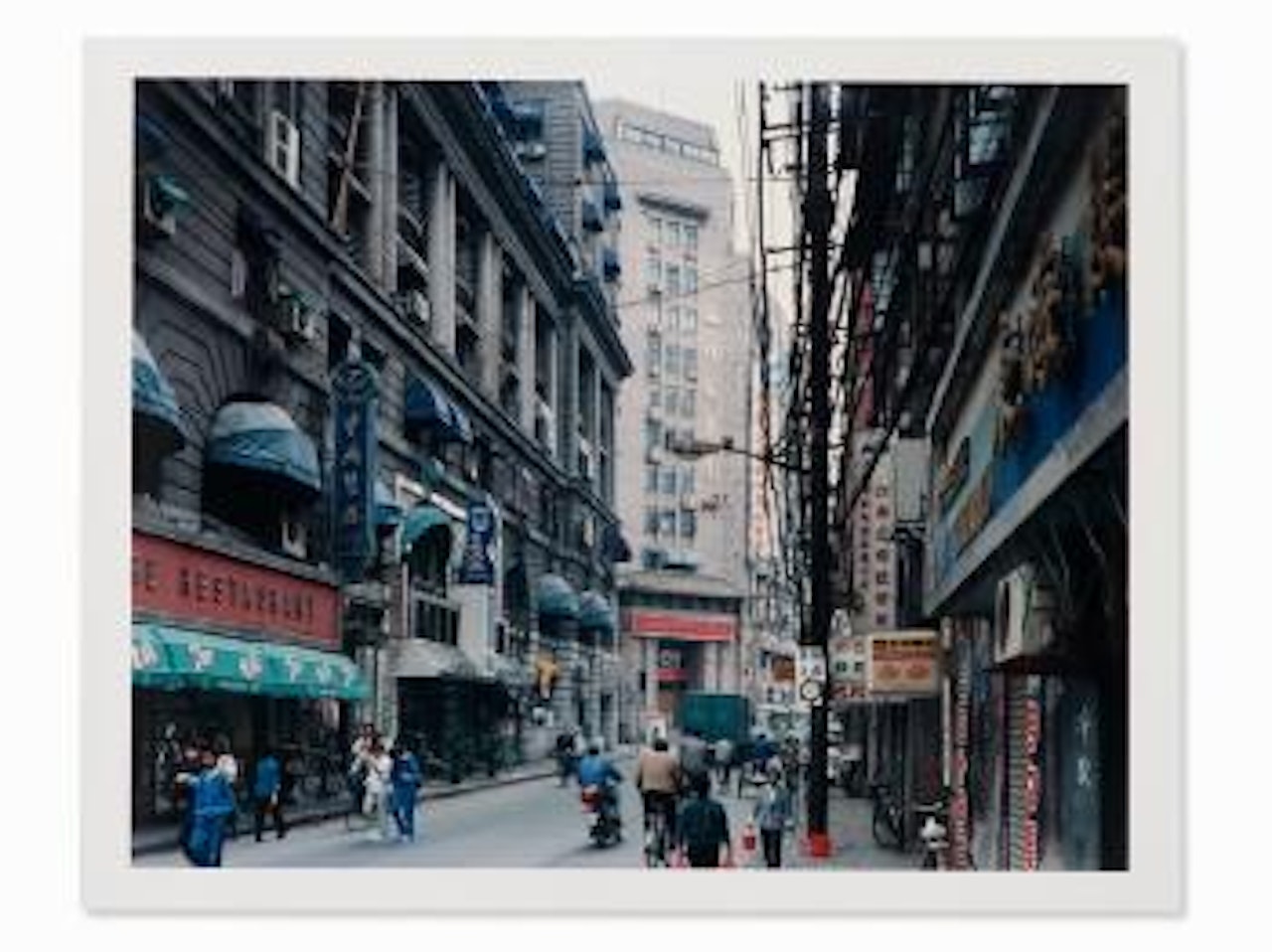 Jiangxi Zhong Lu by Thomas Struth