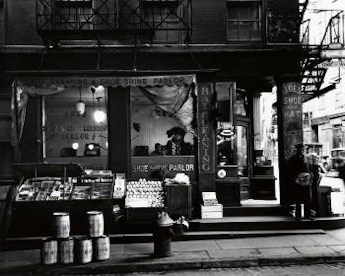 Shoe shine parlor by Berenice Abbott
