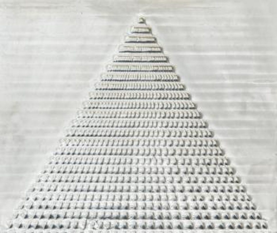 Pyramide by Heinz Mack