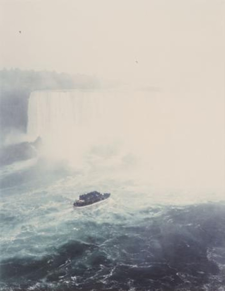 Niagara falls by Andreas Gursky