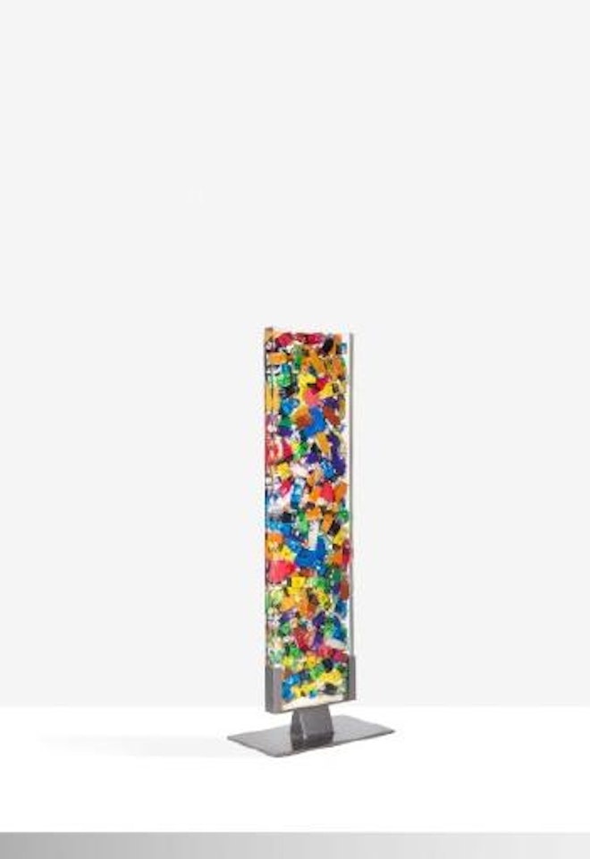Stele de tubes by Arman