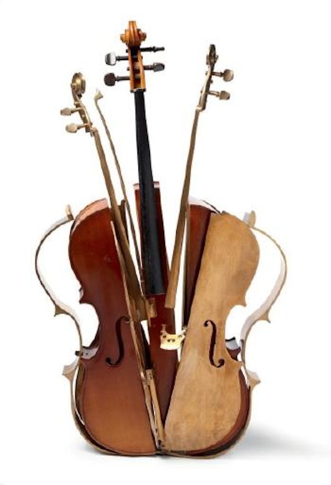 Violoncelle by Arman