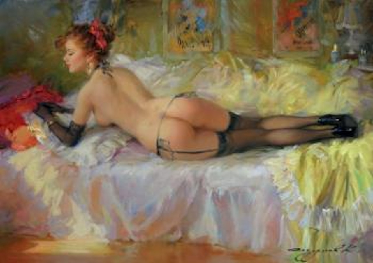 Elégante allongée en négligé by Constantin Razoumov