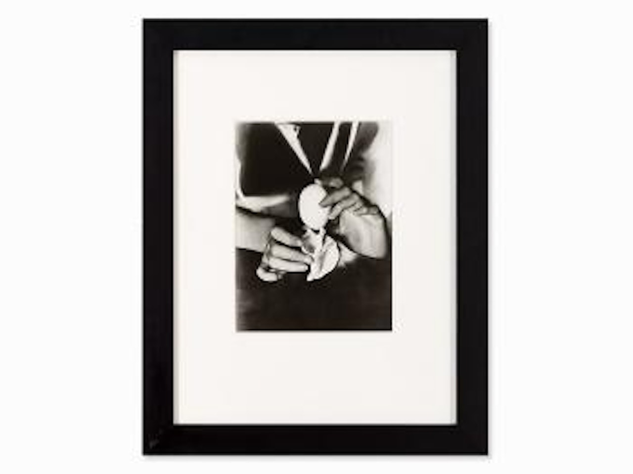 L'Oeuf et le Coquillage by Man Ray