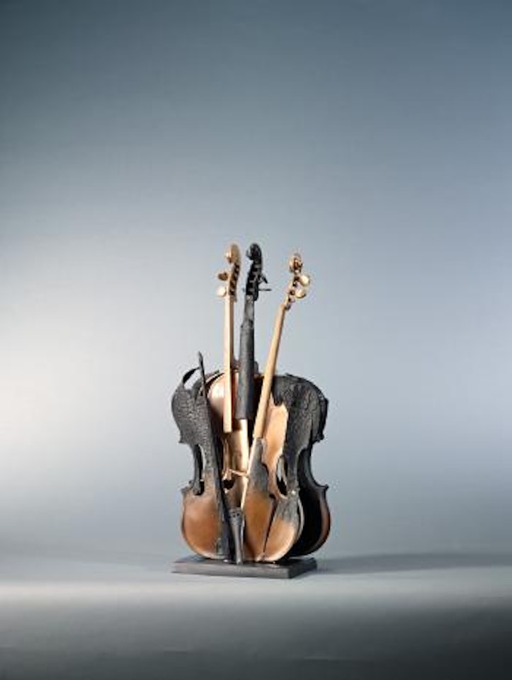 Violon double phoenix by Arman