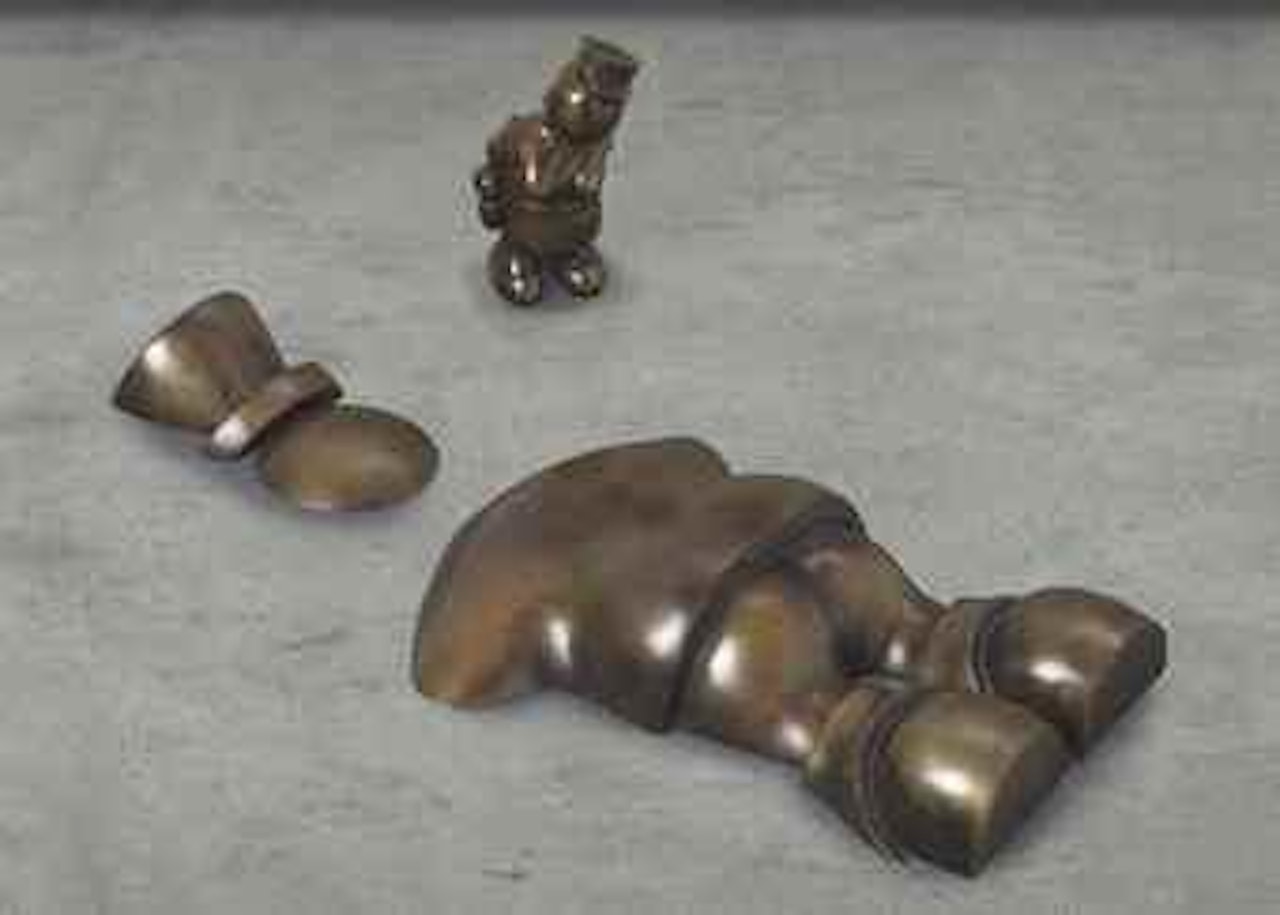 Fallen rich by Tom Otterness