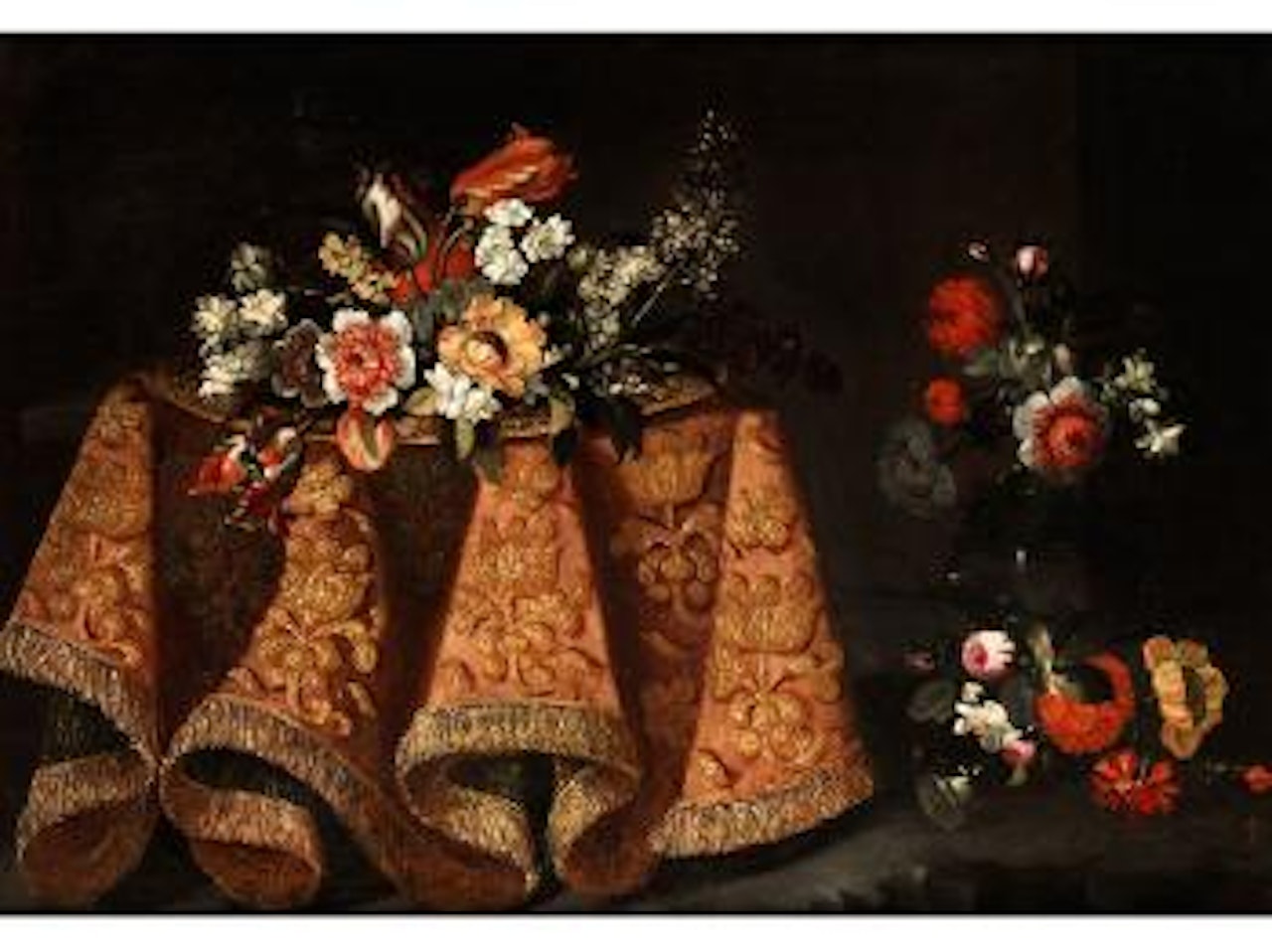 Grosses Prachttextil- und Blumenstilleben by Italian School