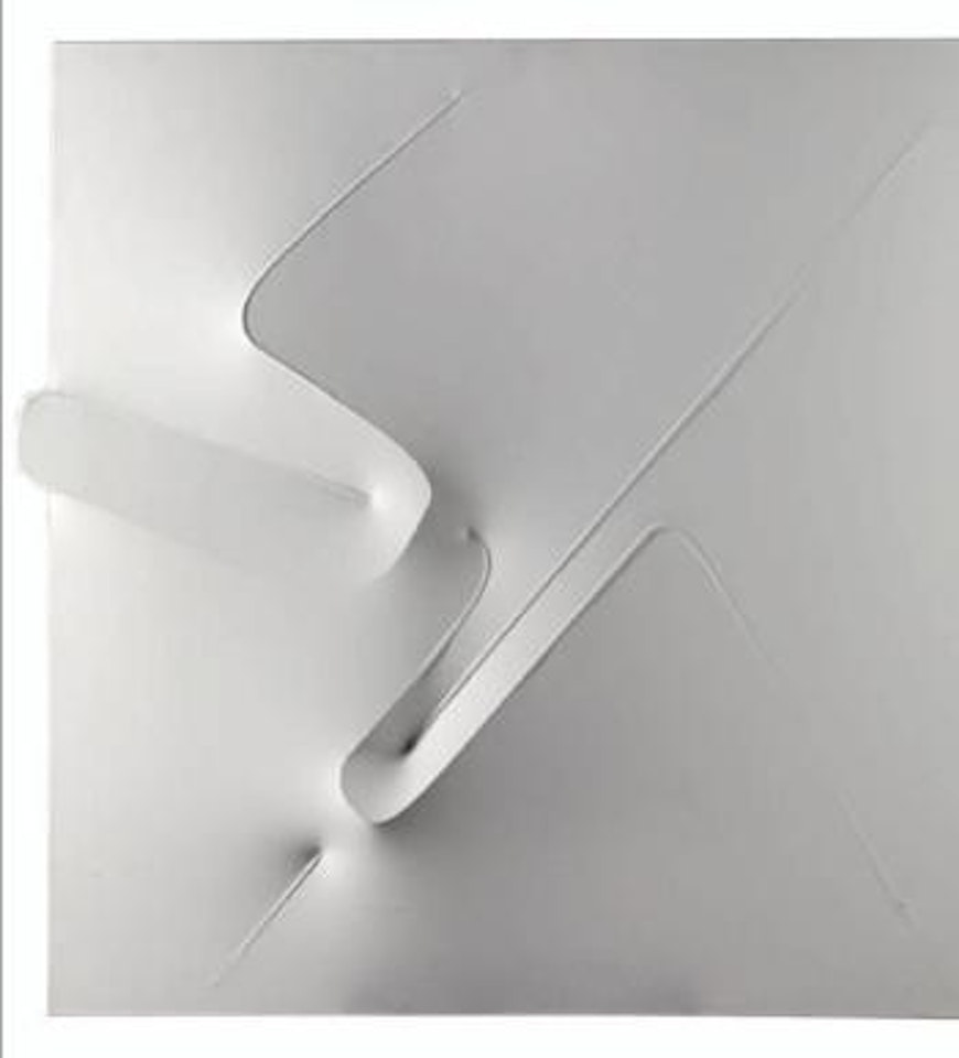 Bianco by Agostino Bonalumi