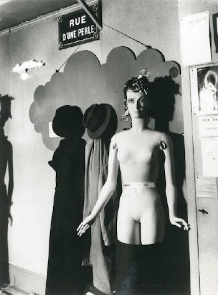 Résurrection des mannequins, mannequin de Kurt Seligmann by Man Ray