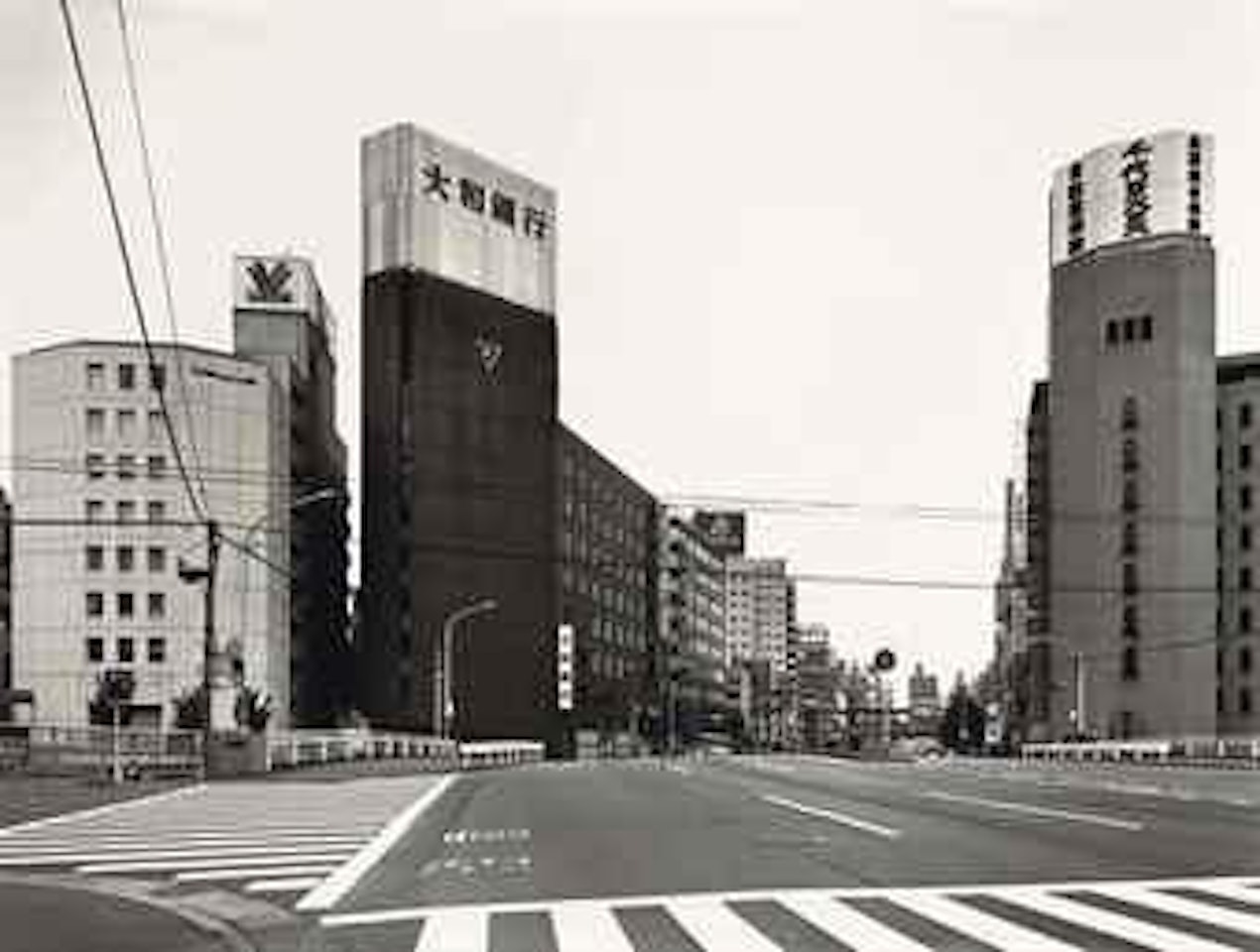 Gotanda (BIC-Feuerzeuge ), Tokyo by Thomas Struth