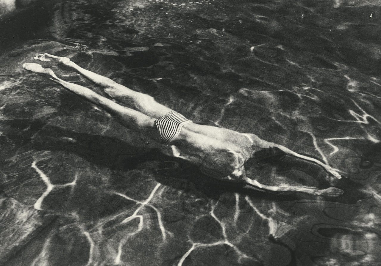 UNDERWATER SWIMMER, ESZTERGOM by André Kertész