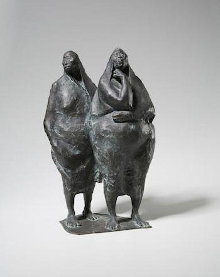 Dos mujeres de pie by Francisco Zuñiga