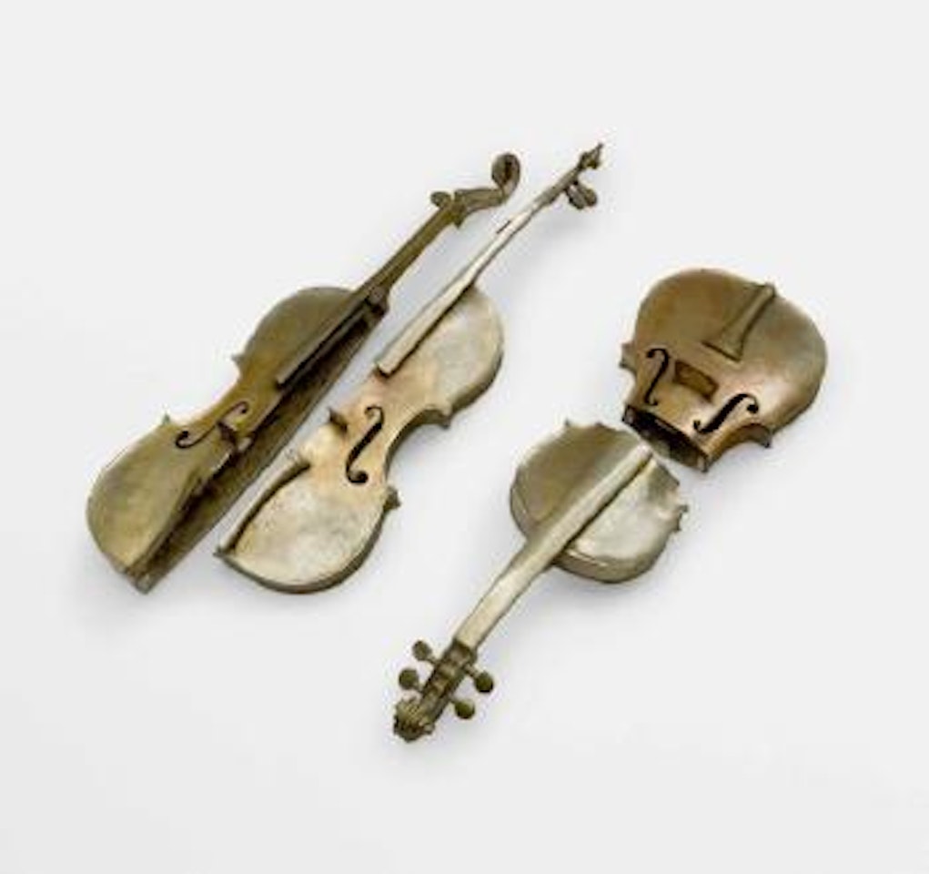 Les violons by Arman