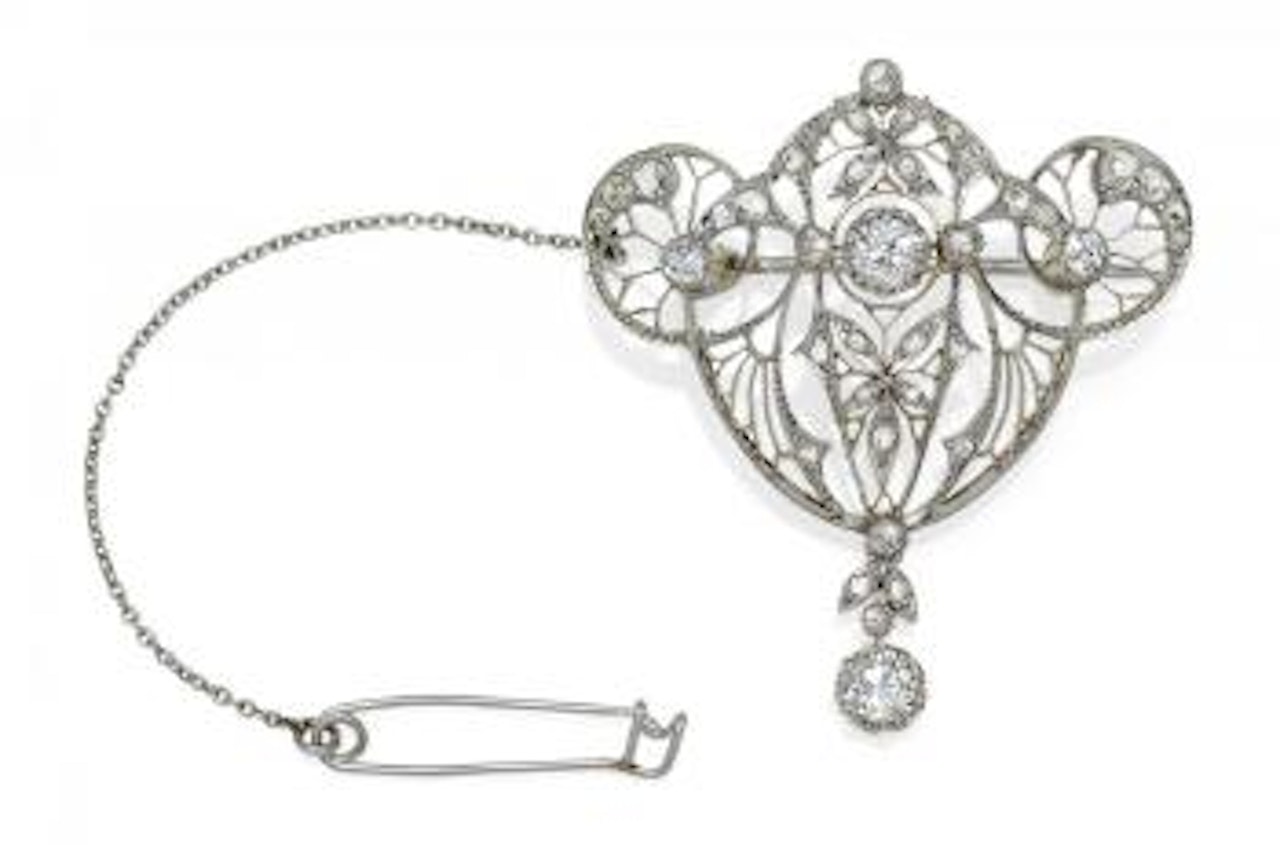 Diamond-Brooch by Unknown Jewelry Maker