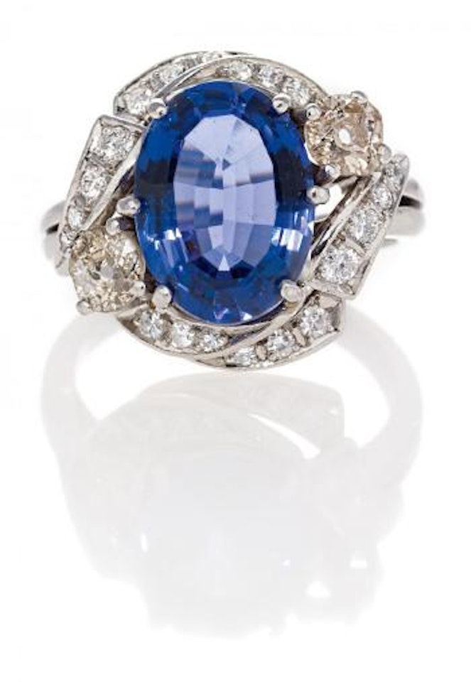 Tanzanite-Diamond-Ring by Unknown Jewelry Maker