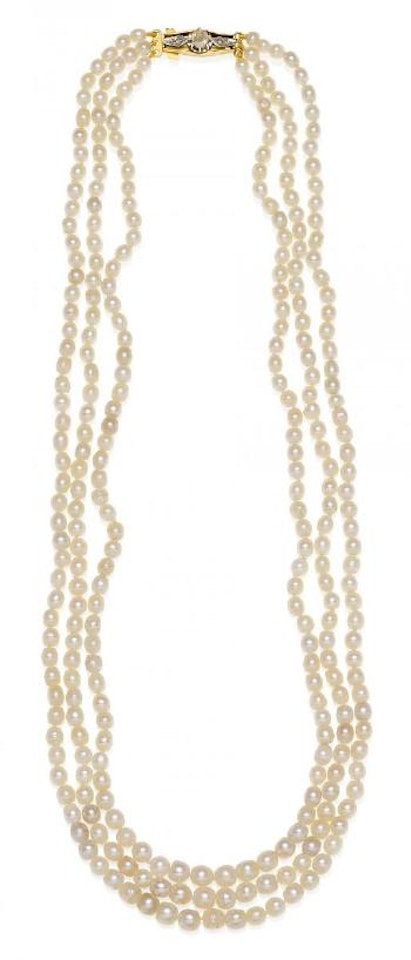 Natural-Pearl-Collier by Unknown Jewelry Maker