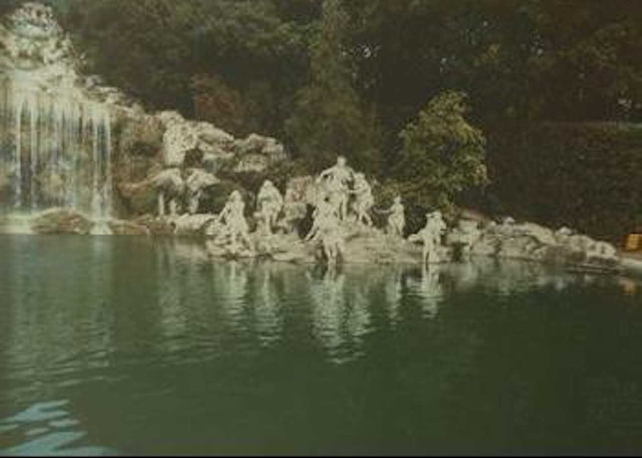 Un piede nell’Eden - Caserta by Luigi Ghirri