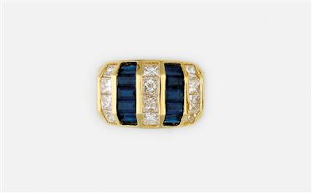 Gold 750 by Unknown Jewelry Maker