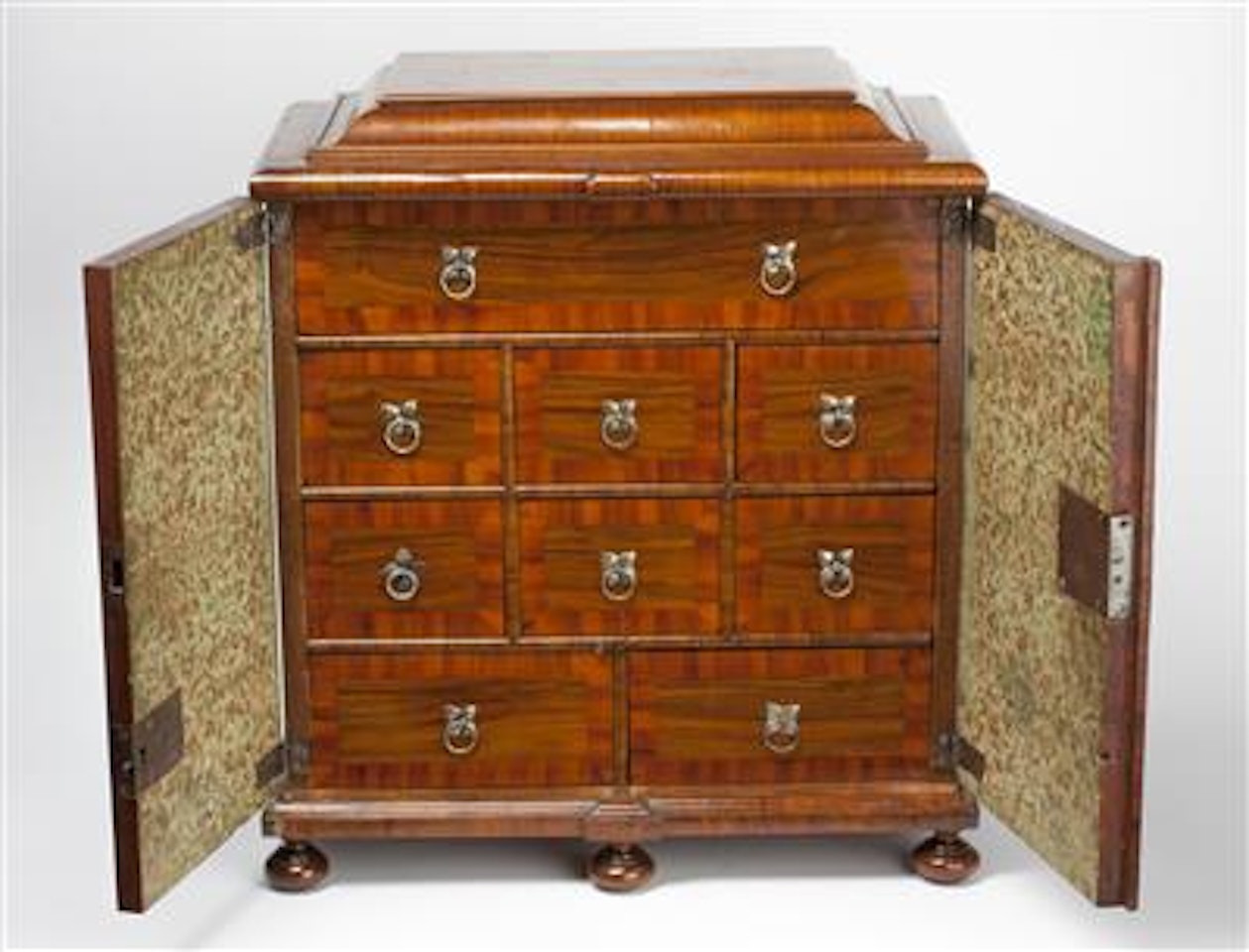 wood by Baroque Style
