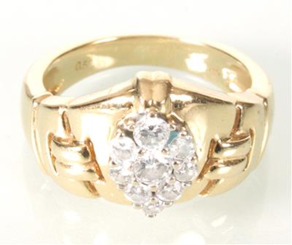 Gold 585 by Unknown Jewelry Maker