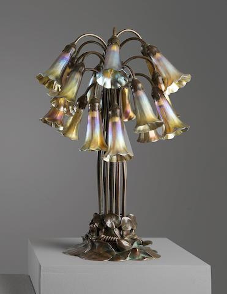 Eighteen light Lily lamp by Tiffany Studios