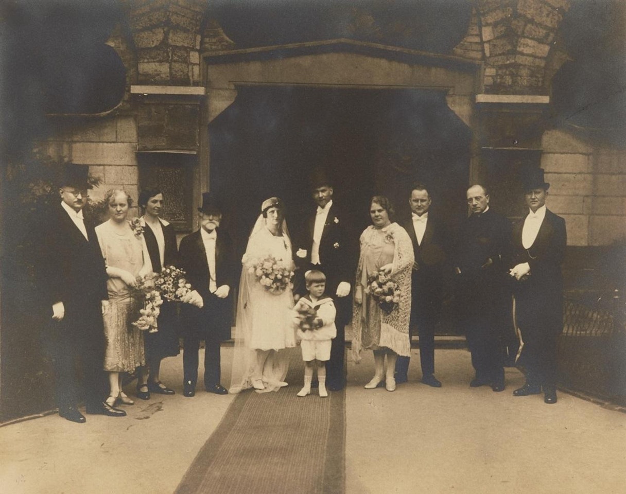 Untitled (Hochzeitsgesellschaft) by August Sander