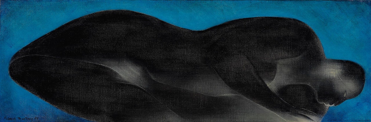 MUJER SOBRE FONDO AZUL by Ricardo Martinez
