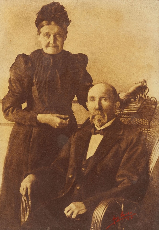 Karl und Ida Ermert, Herdorf by August Sander