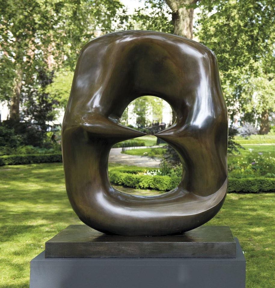 Working Model for Oval with Points by Henry Moore