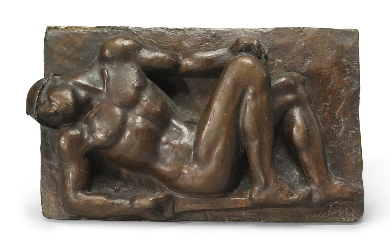 LE GUERRIER TOMBÉ by Aristide Maillol