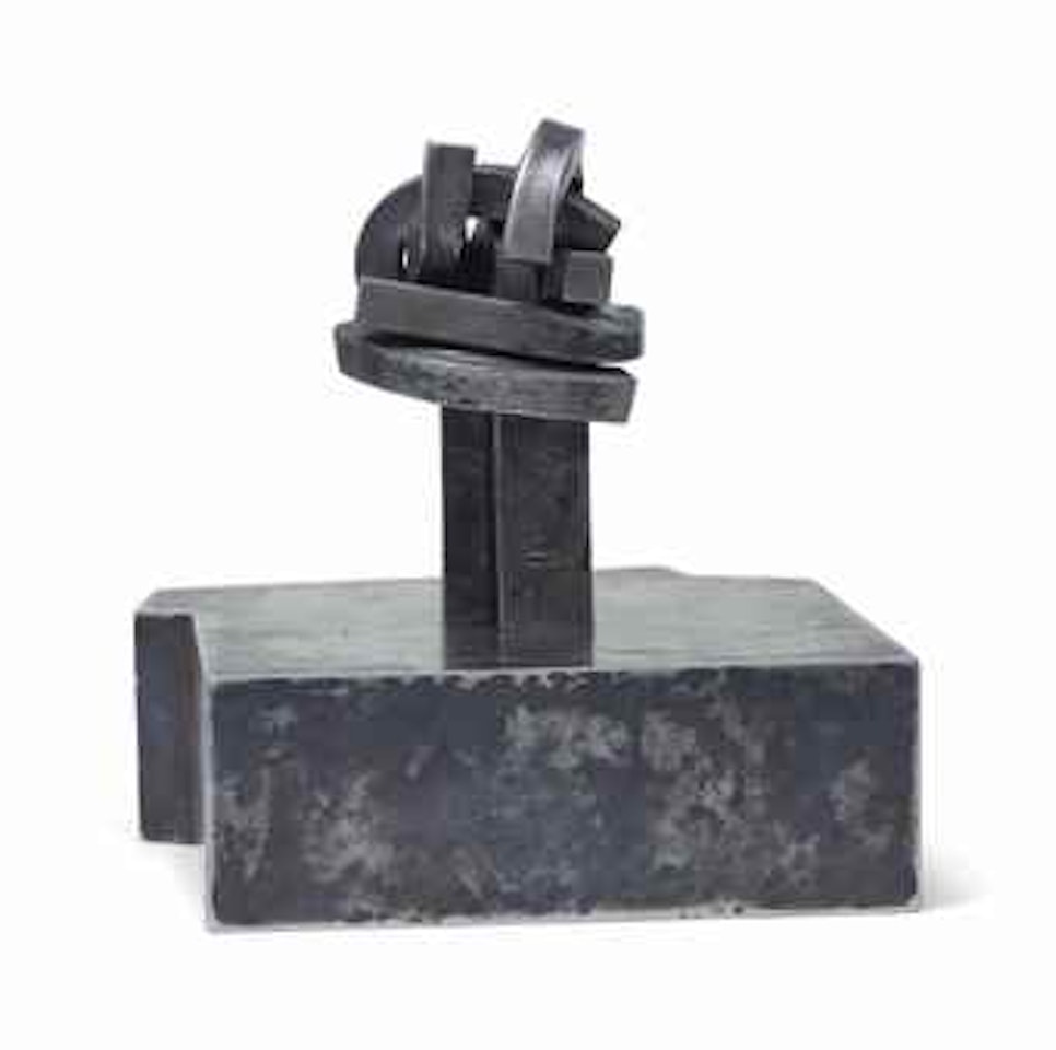 Besarkada ‘Abrazo’ (Embrace) by Eduardo Chillida