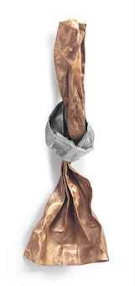 Tukki by Lynda Benglis