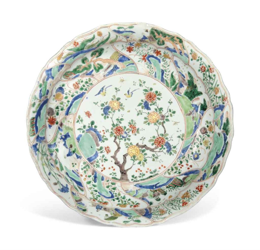 A CHINESE FAMILLE VERTE FOLIATE-RIMMED DEEP DISH by Anonymous