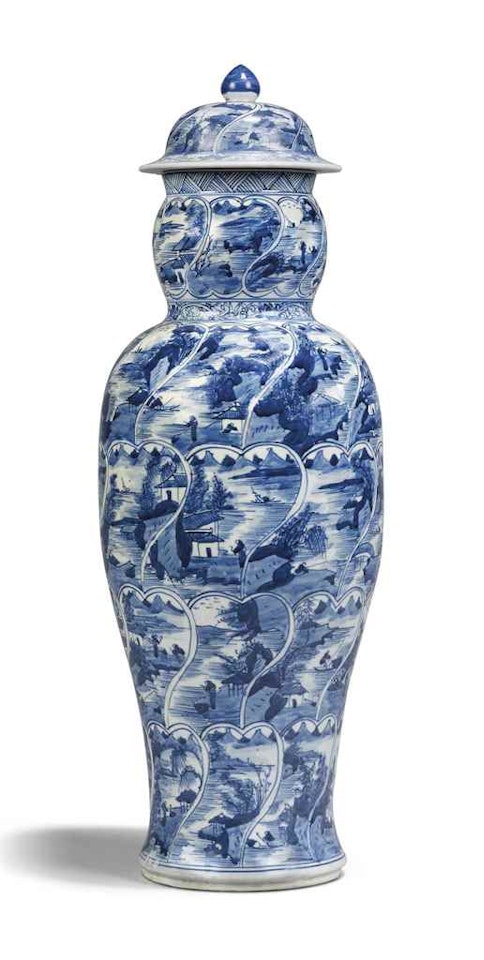 A LARGE CHINESE 'VUNG TAO CARGO' BLUE AND WHITE VASE AND COVER by Anonymous