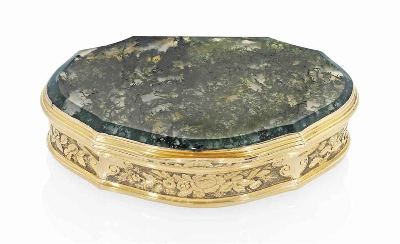 A GEORGE II GOLD-MOUNTED HARDSTONE SNUFF-BOX by Anonymous