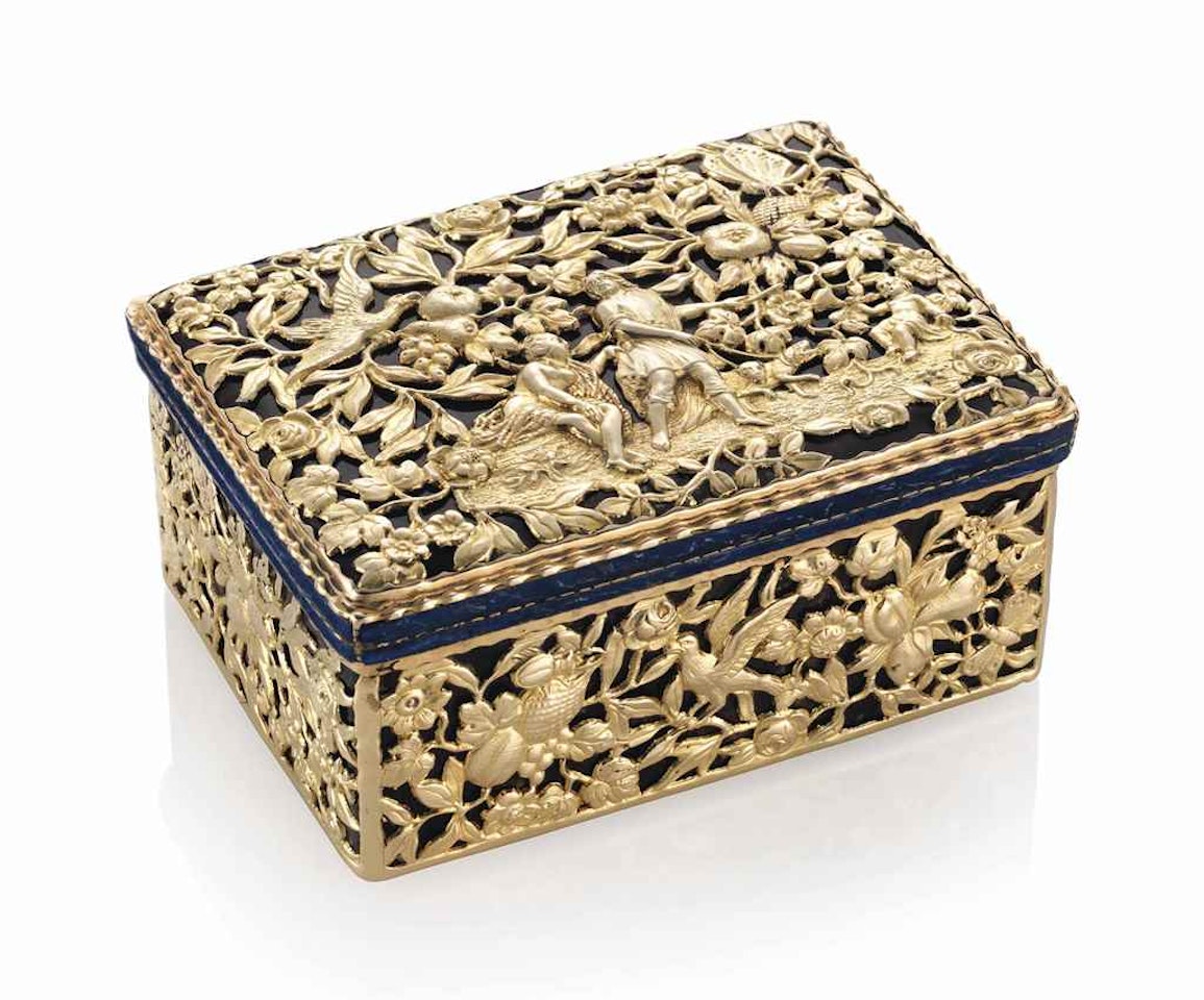 A GERMAN GOLD-MOUNTED ENAMELLED HARDSTONE SNUFF-BOX by Anonymous