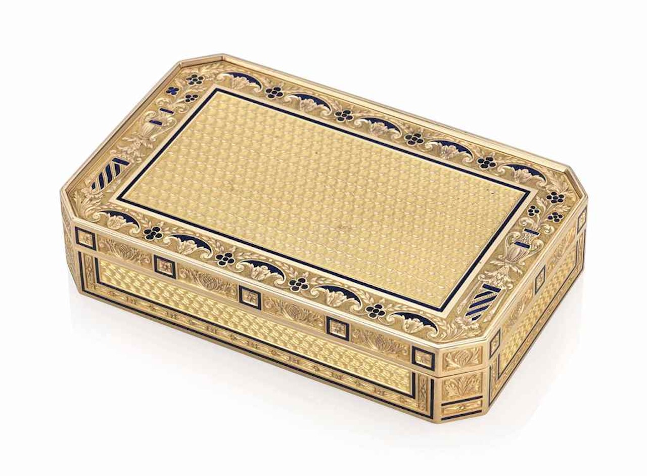 A CONTINENTAL PARCEL-ENAMELLED GOLD SNUFF-BOX by Anonymous