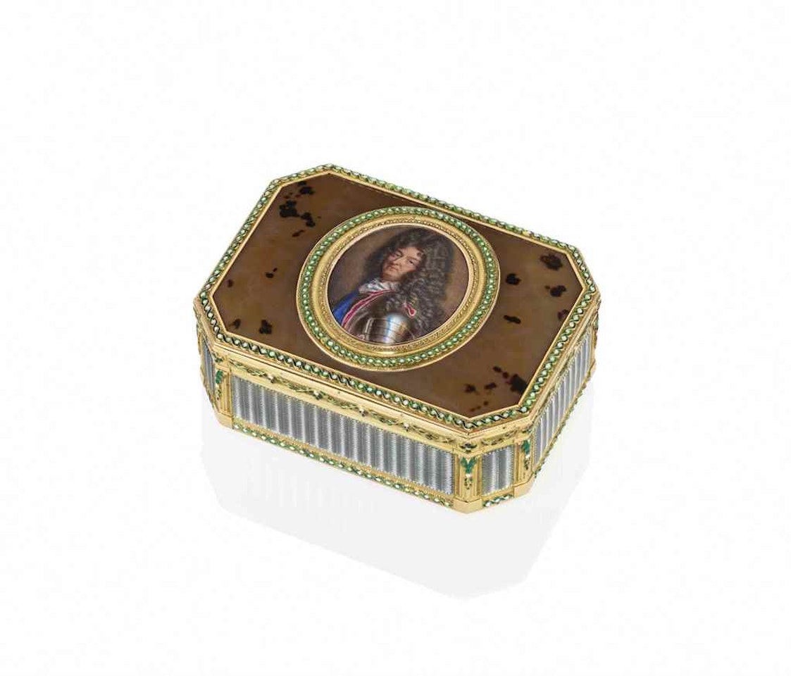 A LOUIS XV ENAMELLED AND HARDSTONE GOLD SNUFF-BOX SET WITH A PORTRAIT MINIATURE by Anonymous