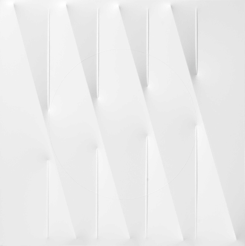 Bianco by Agostino Bonalumi