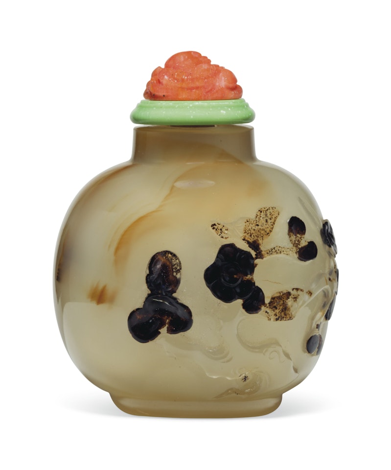 A CARVED CAMEO AGATE SNUFF BOTTLE by Anonymous