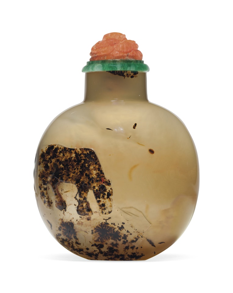 A CARVED CAMEO AGATE SNUFF BOTTLE by Anonymous