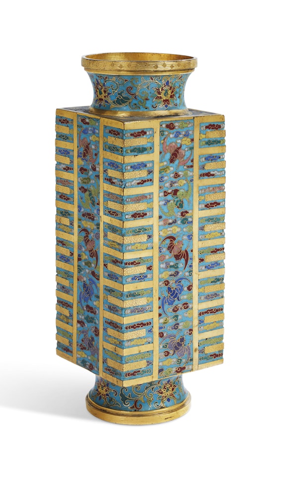 RARE VASE EN EMAUX CLOISONNES, CONG by Anonymous