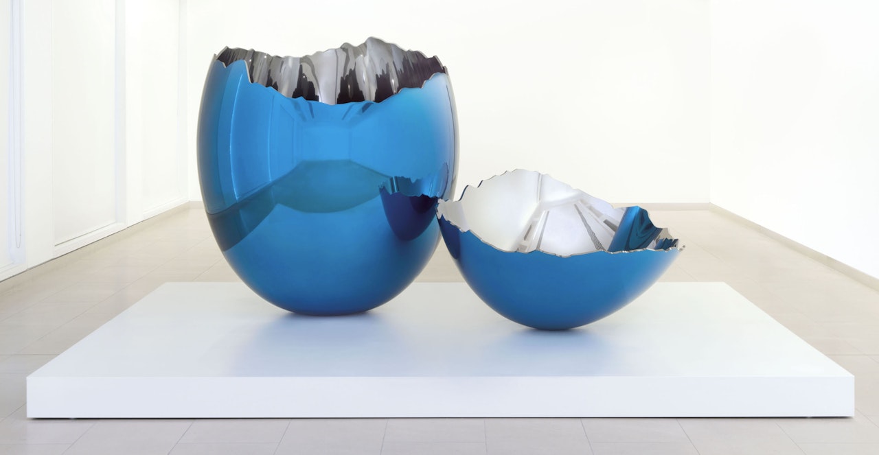 Cracked Egg (Blue) by Jeff Koons
