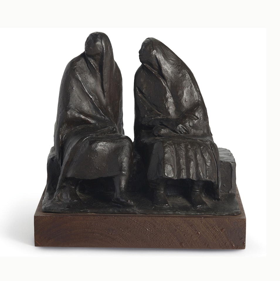 Madre e hija sentadas by Francisco Zuñiga