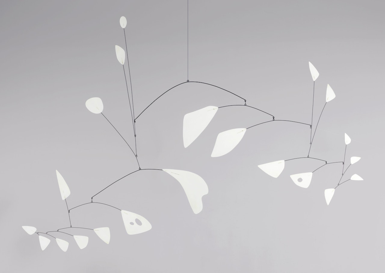 21 Feuilles Blanches by Alexander Calder