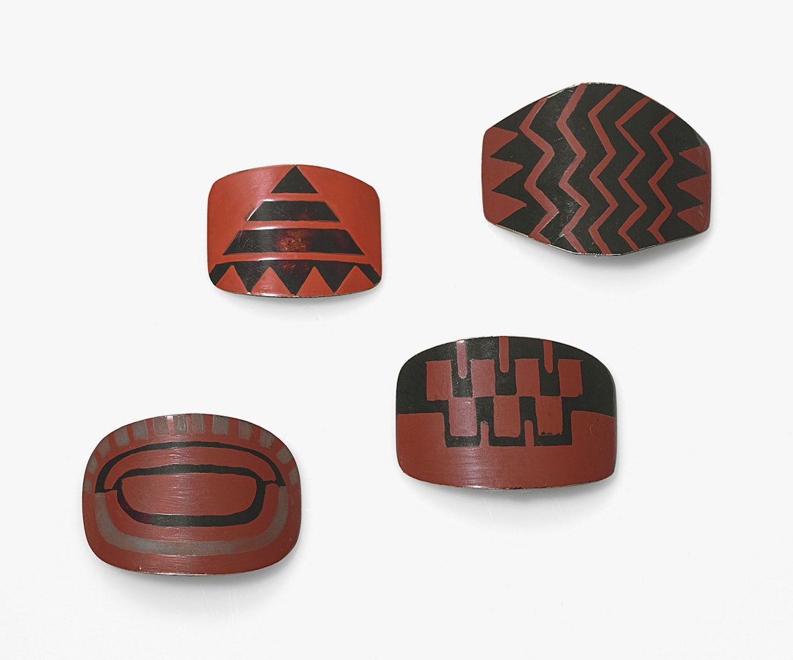 ENSEMBLE DE QUATRE BOUCLES DE CHAUSSURE, VERS 1925 by Jean Dunand