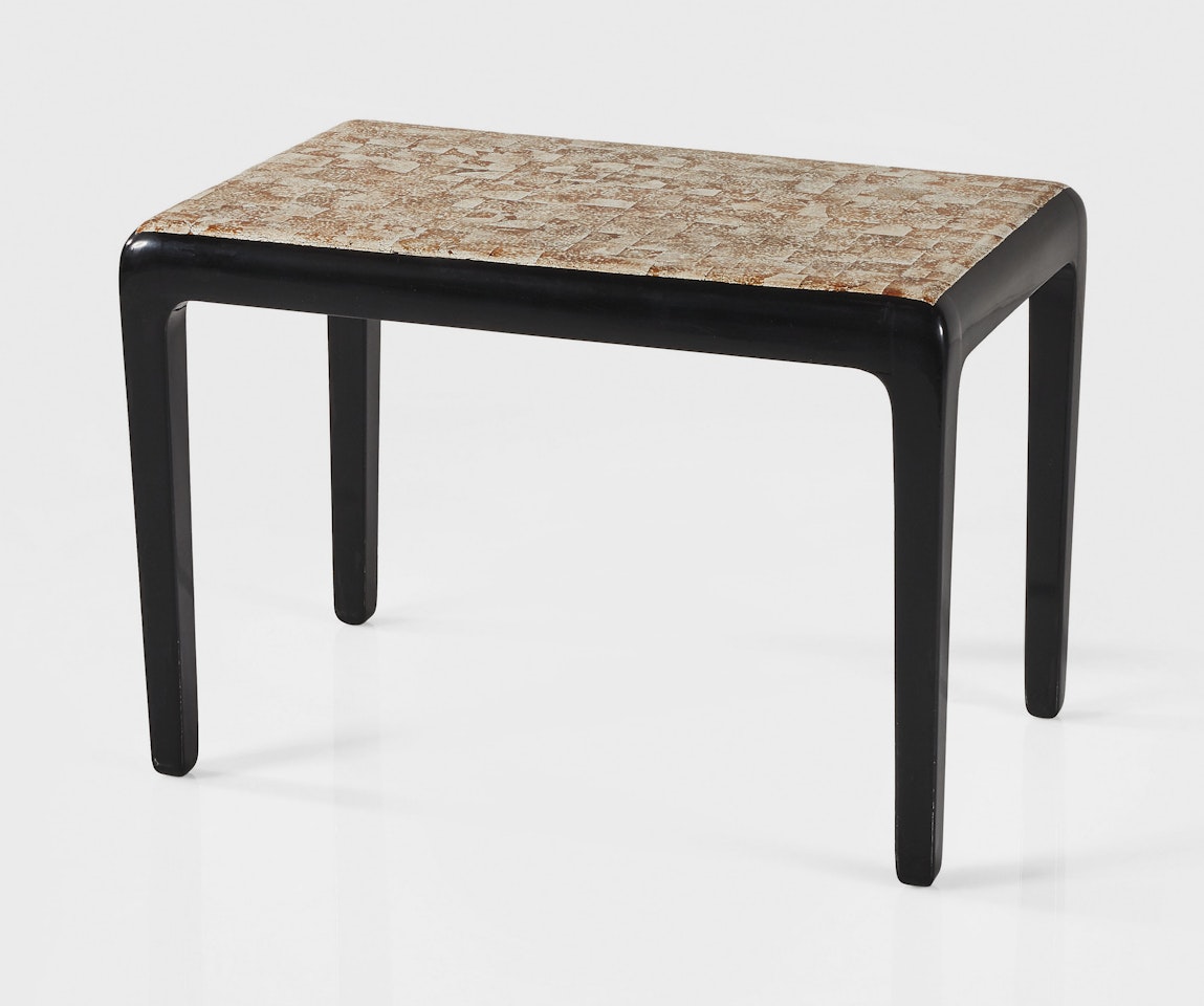 TABLE BASSE, VERS 1925 by Jean Dunand
