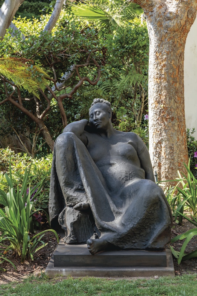 Juchiteca Sentada by Francisco Zuñiga