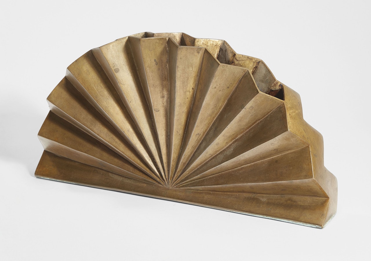 VASE ‘GRAND ÉVENTAIL’ by Claude Lalanne