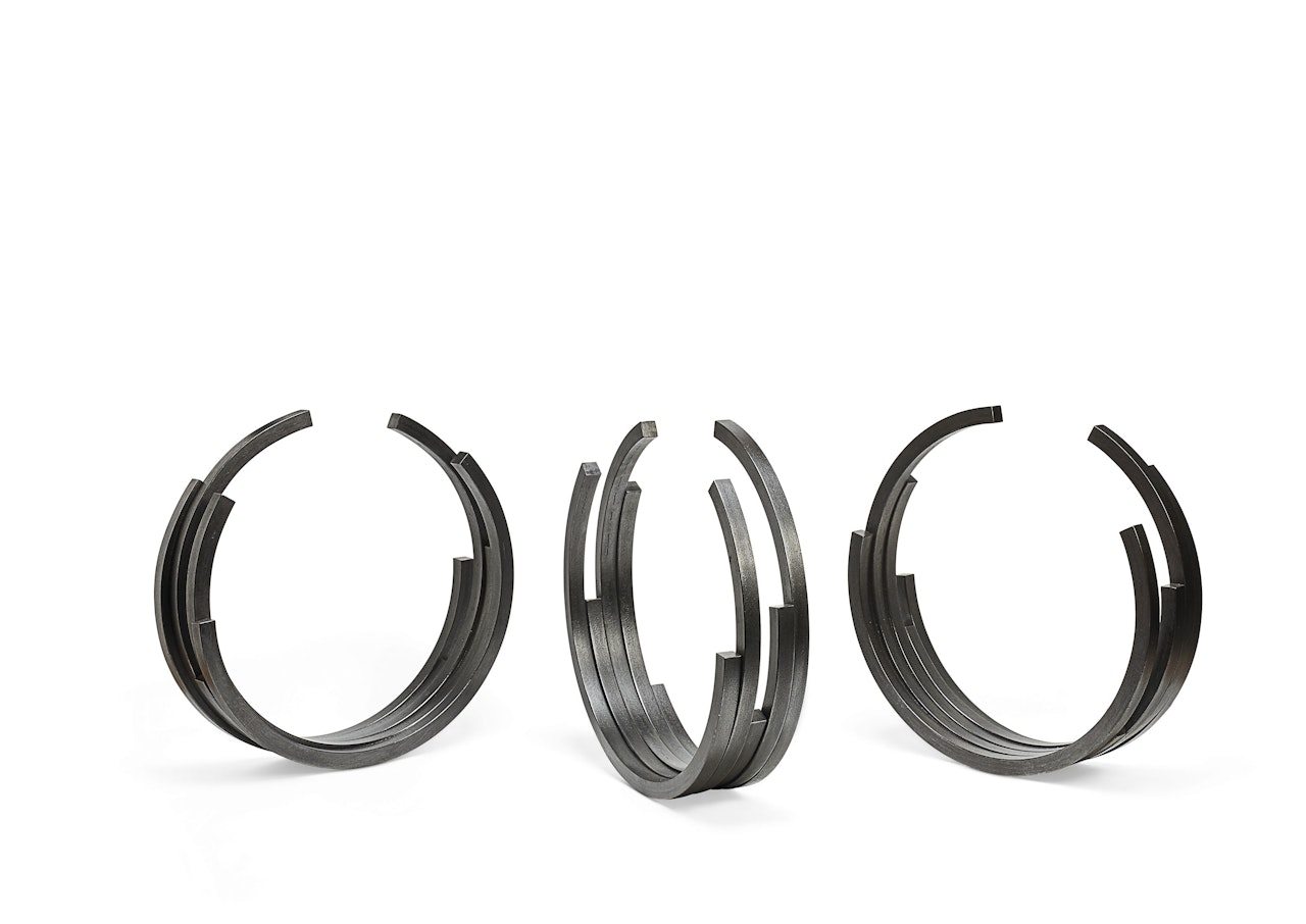 Arcs in disorder: 223.5° Arc x 15 by Bernar Venet